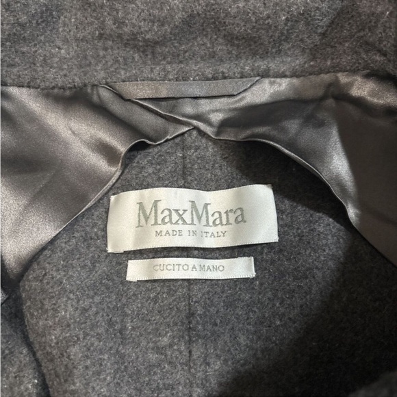 SOLD - Picture 2 of 4